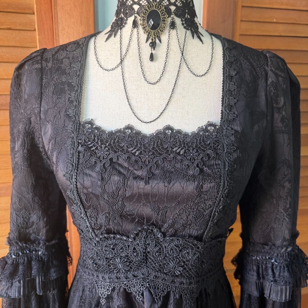 Dark in Love Gothic Victorian Vampire Medieval Ophelia's Pleasures Dress - Picture 5 of 17
